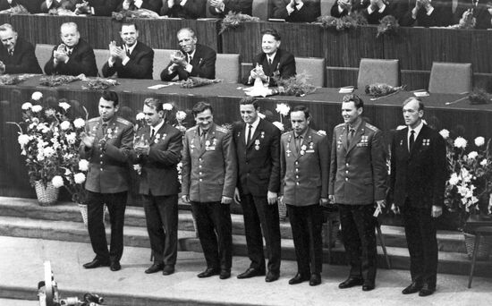 Meeting dedicated to Soyuz-6, Soyuz-7, Soyuz-8 spaceships flight