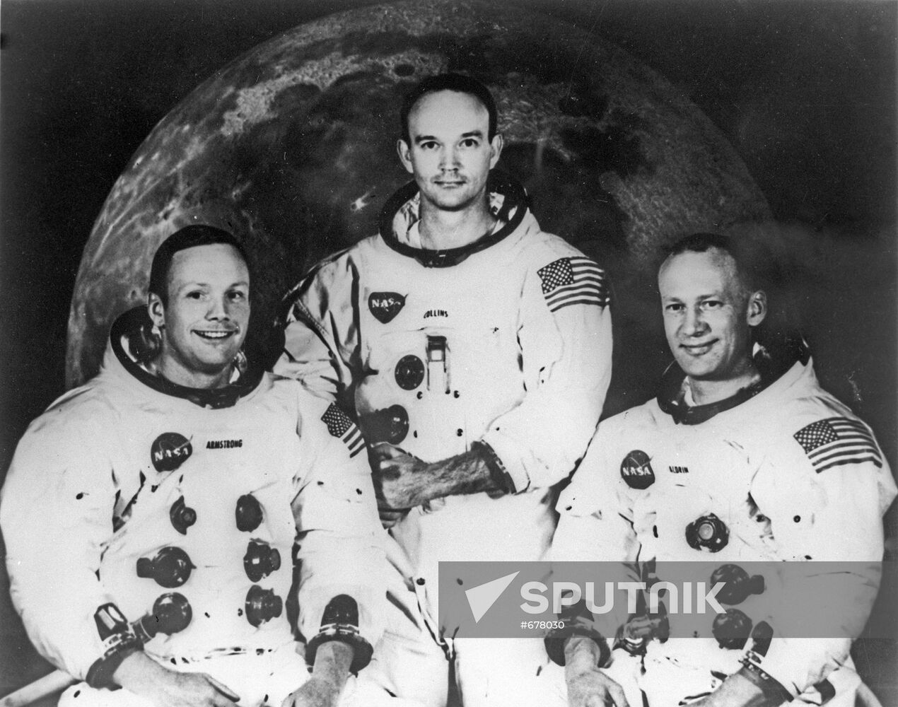 Crew of Apollo-11 spacecraft