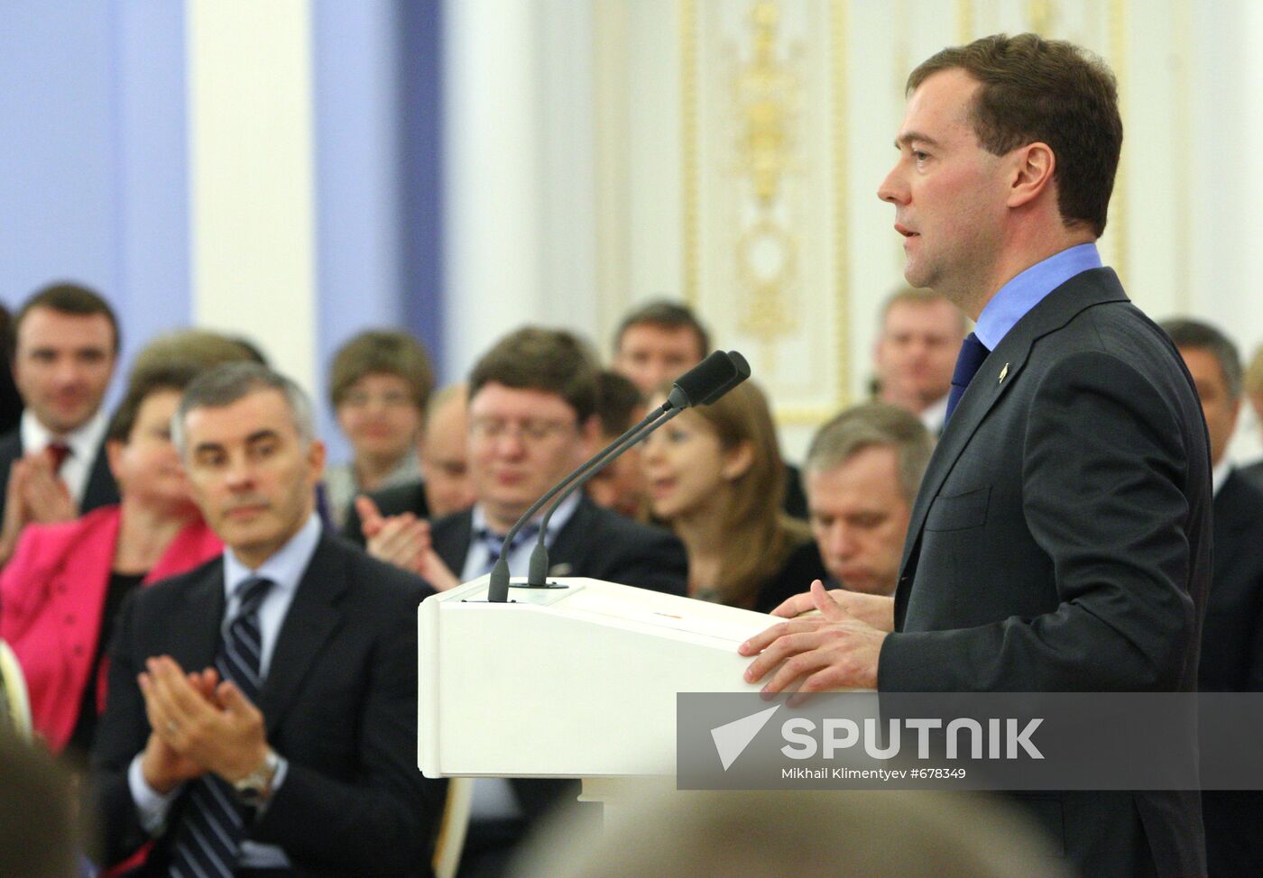 Dmitry Medvedev meets with leaders of United Russia party