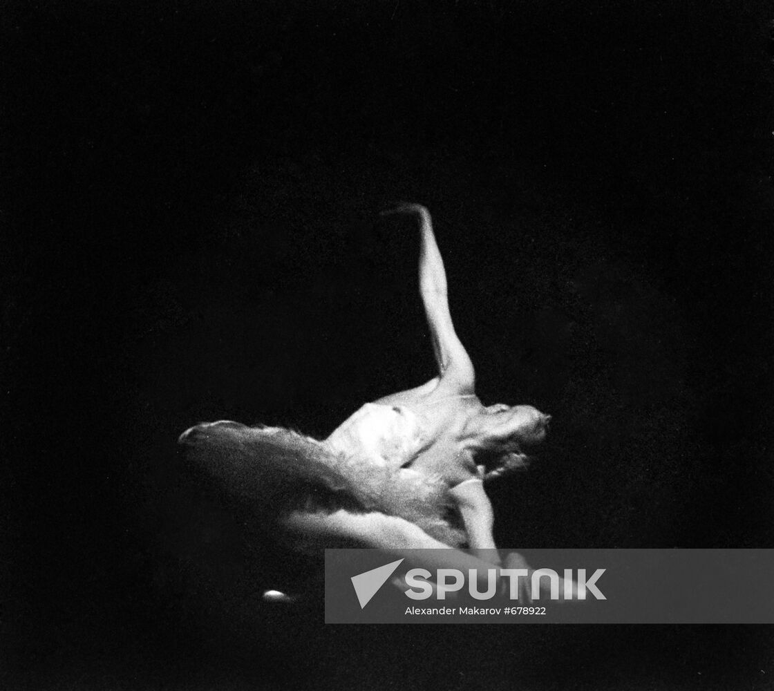 Ballet dancer Maya Plisetskaya