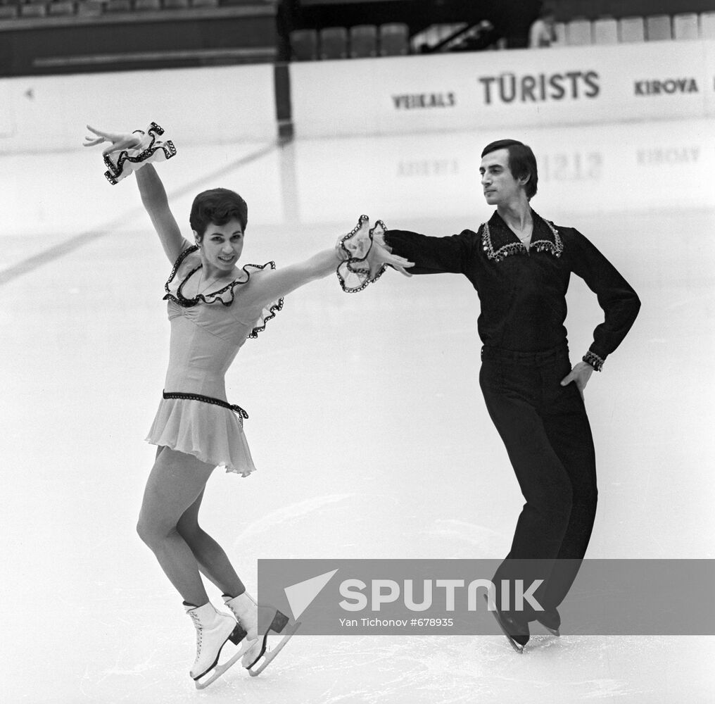 Figure Skaters Lyudmila Pakhomova and Alexander Gorshkov