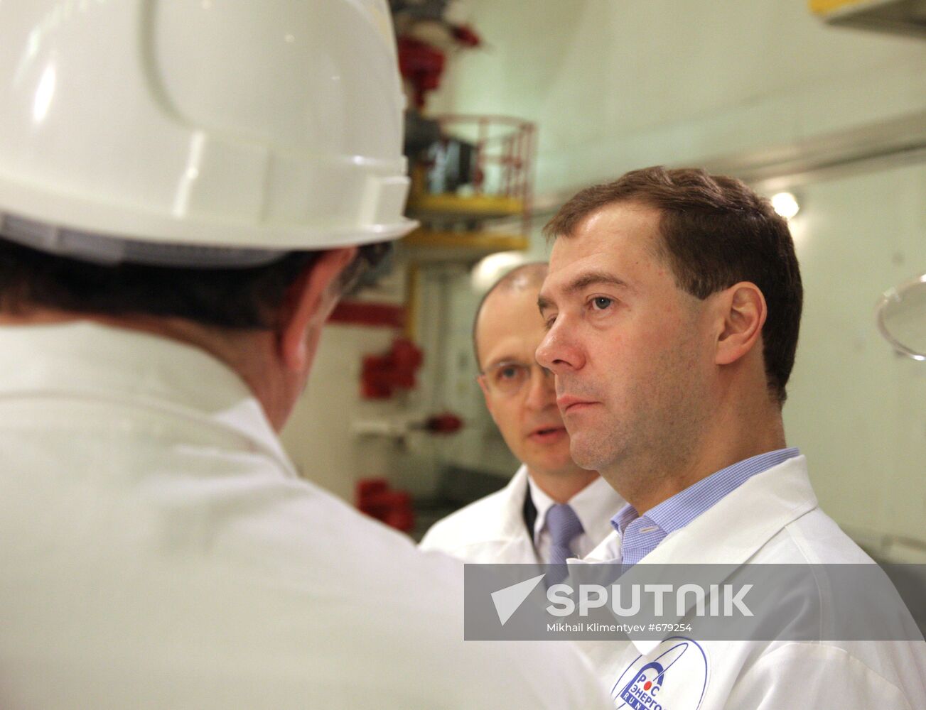 President Medvedev visits Leningrad Nuclear Power Plant