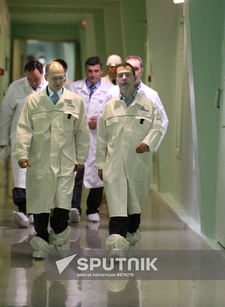 President Medvedev visits Leningrad Nuclear Power Plant