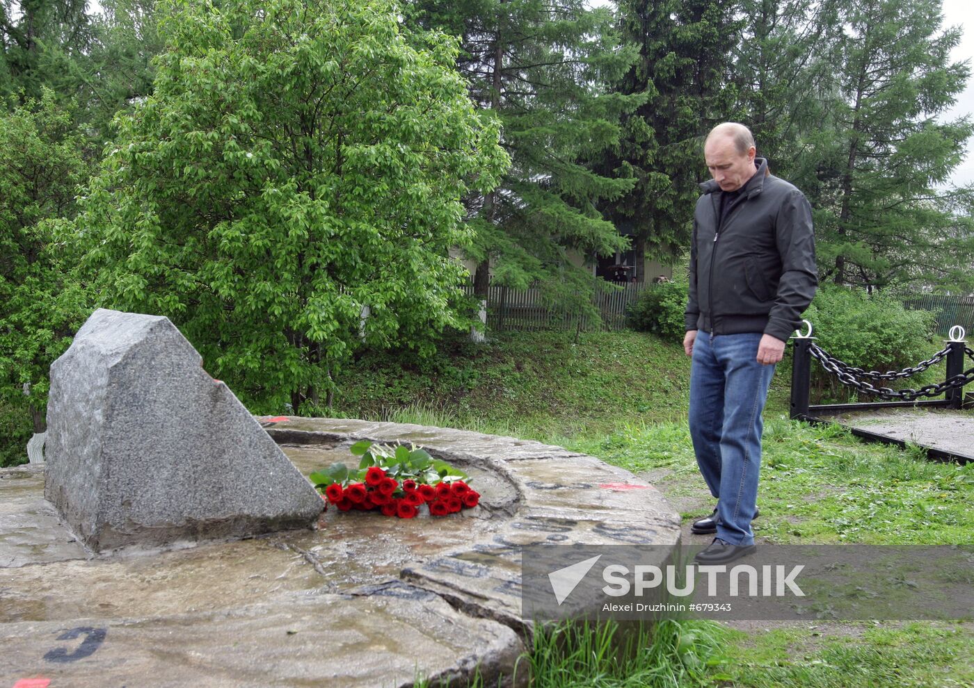 Vladimir Putin in Nevskaya Dubrovka