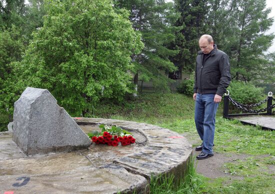 Vladimir Putin in Nevskaya Dubrovka