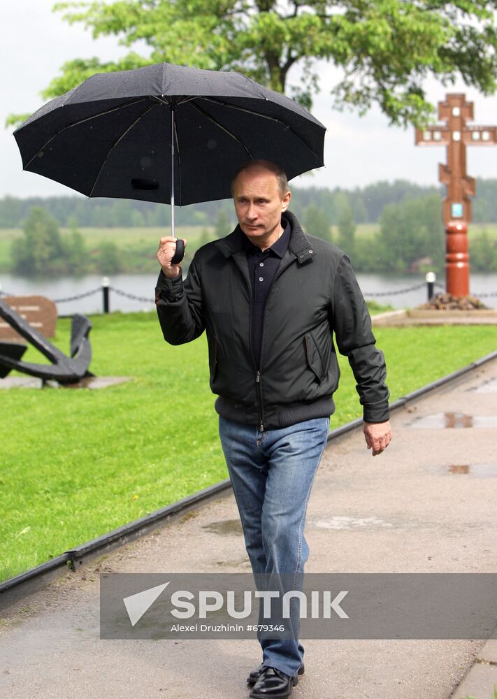 Vladimir Putin in Nevskaya Dubrovka