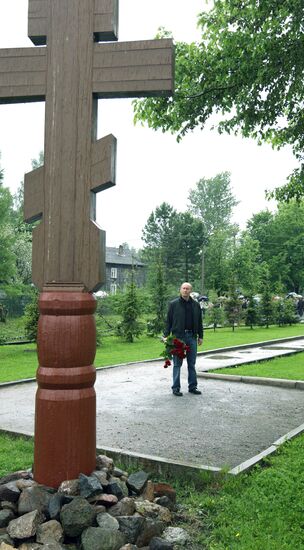 Vladimir Putin in Nevskaya Dubrovka