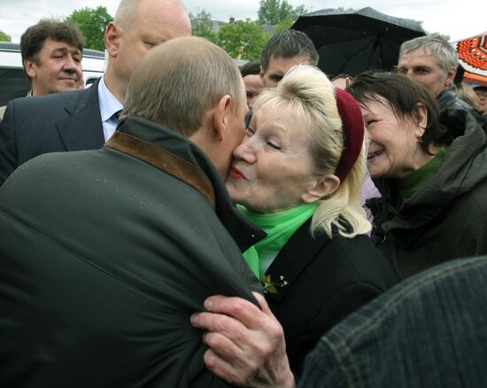 Vladimir Putin in Nevskaya Dubrovka