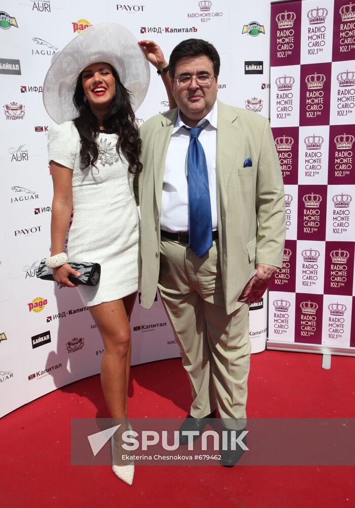 Alexei Mitrofanov, actress Natalya Guslistaya