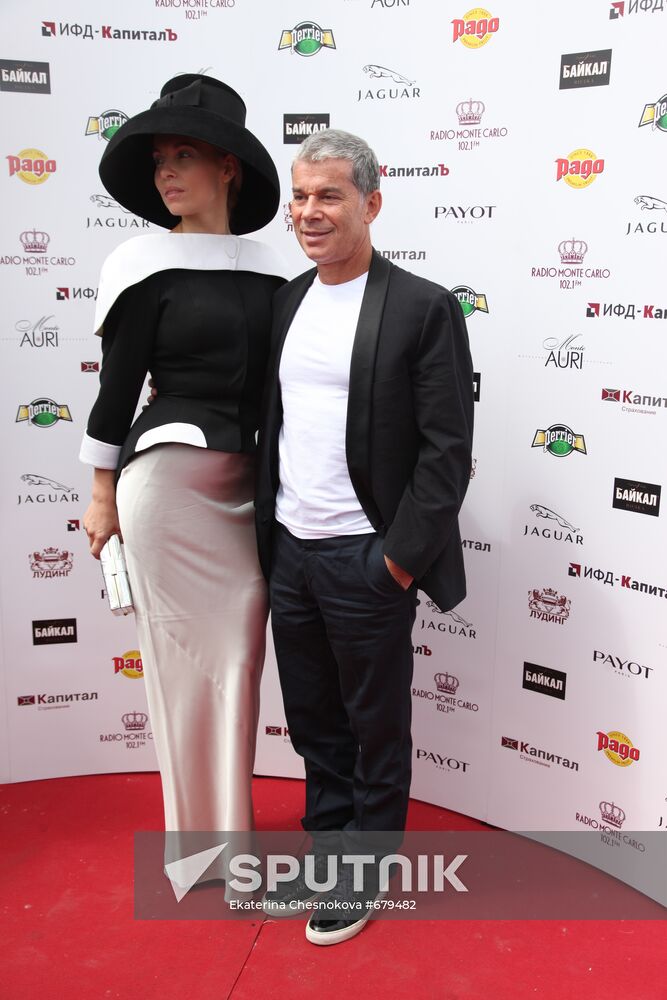 Oleg Gazmanov with wife Marina