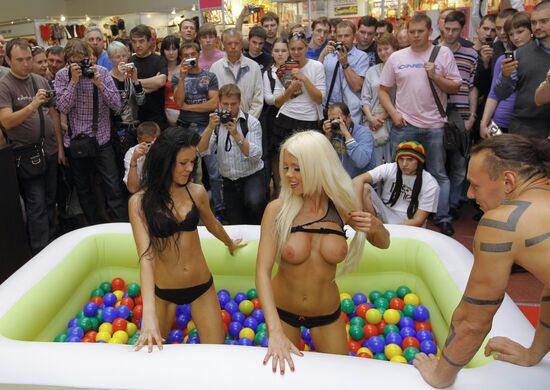 X-Show, an international adult exhibition