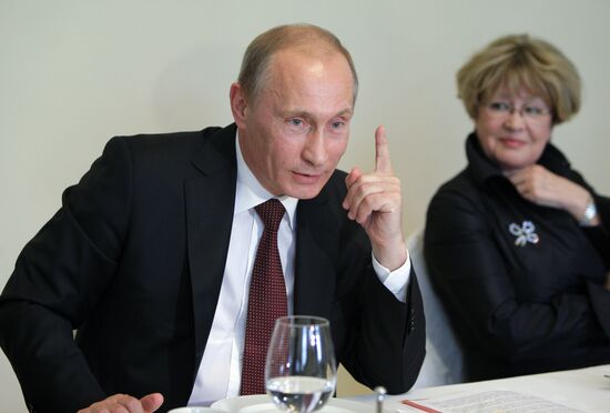 Vladimir Putin meets "Little Prince" event organizers