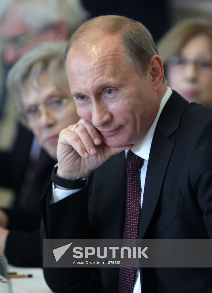 Vladimir Putin meets "Little Prince" event organizers
