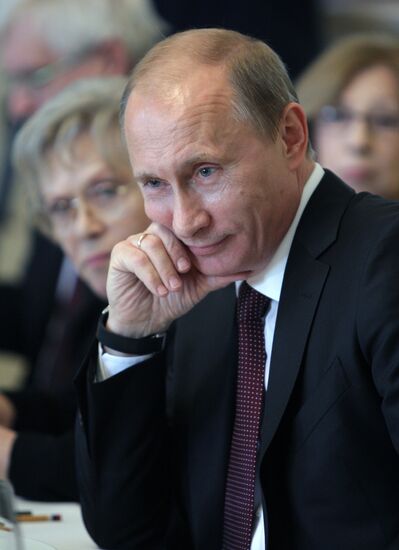 Vladimir Putin meets "Little Prince" event organizers