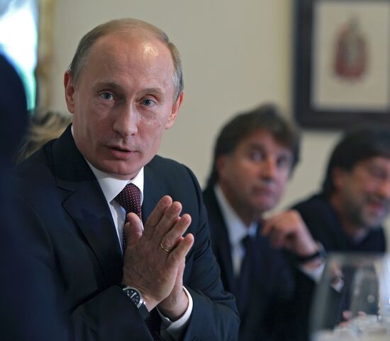 Vladimir Putin meets "Little Prince" event organizers