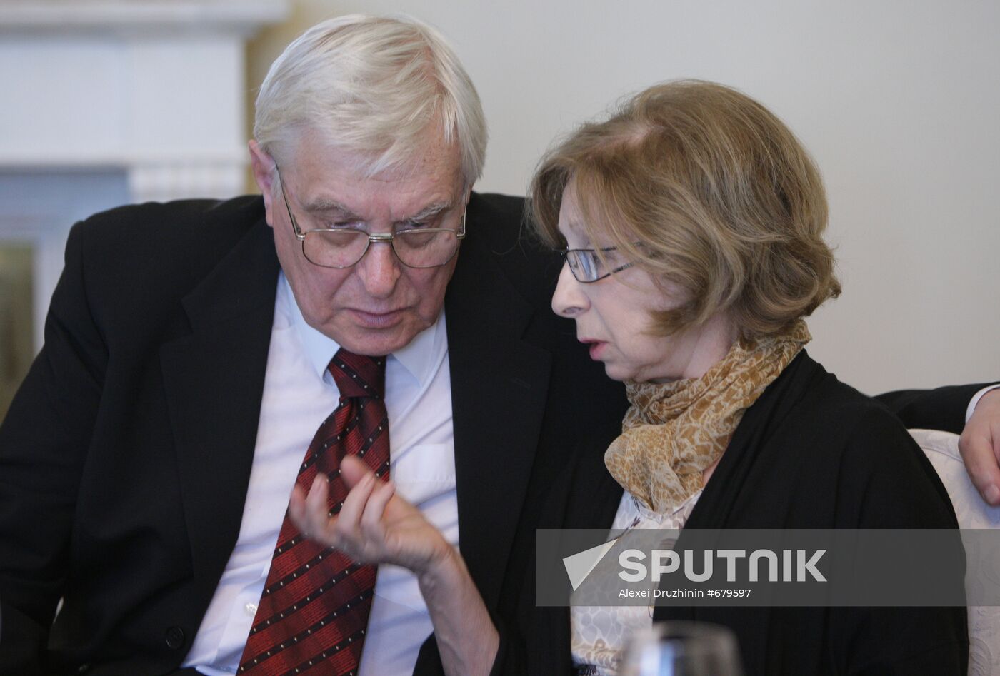 Oleg Basilashvili, Lia Akhedzhakova