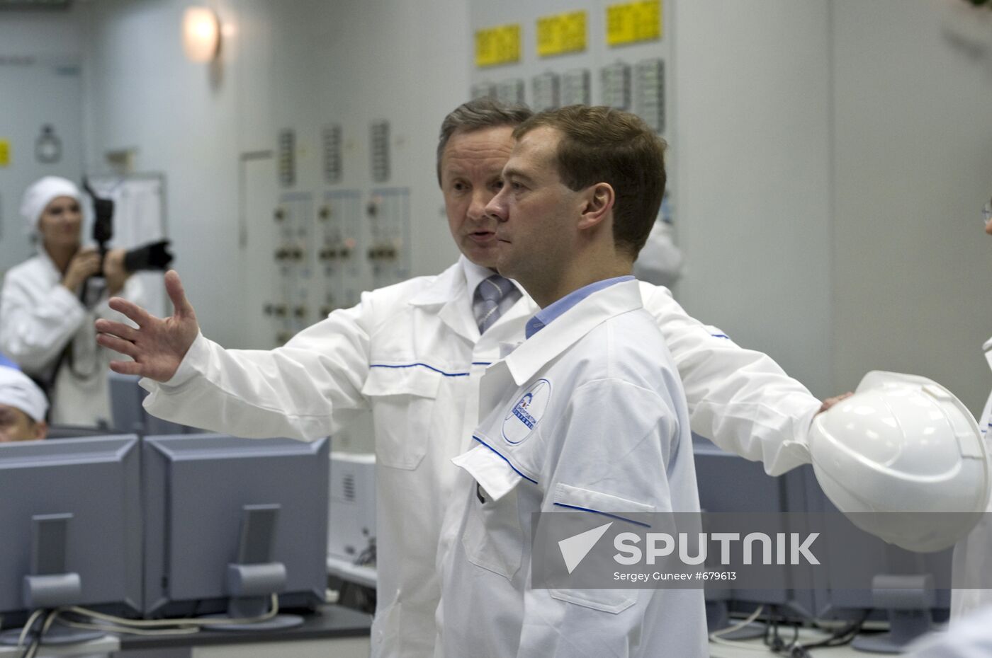 President Medvedev attends Leningrad Nuclear Power Plant