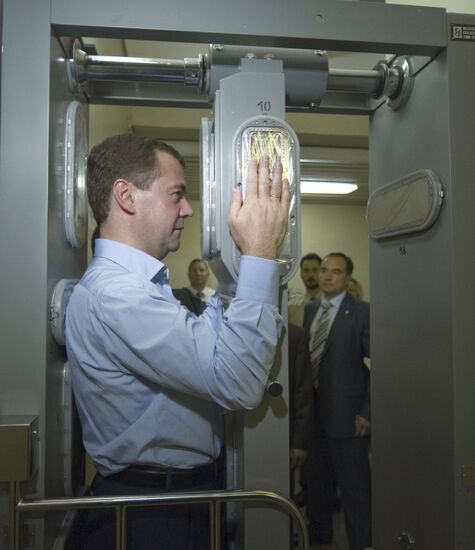 President Medvedev attends Leningrad Nuclear Power Plant
