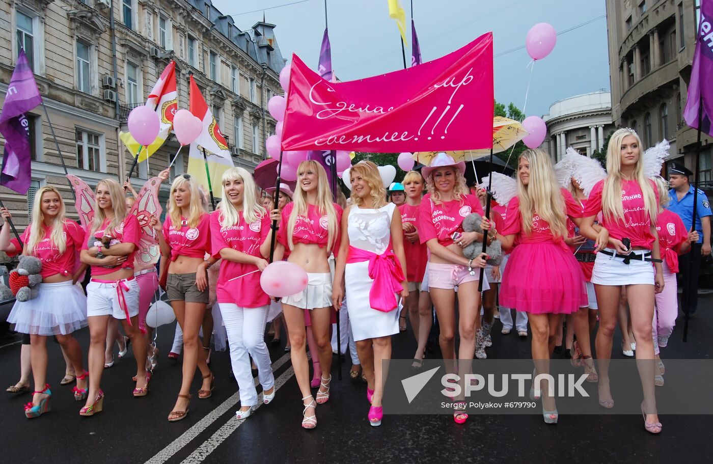 Blonde Parade staged in Odessa