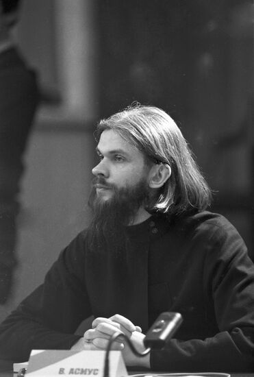 Senior Deacon Asmus Valentin
