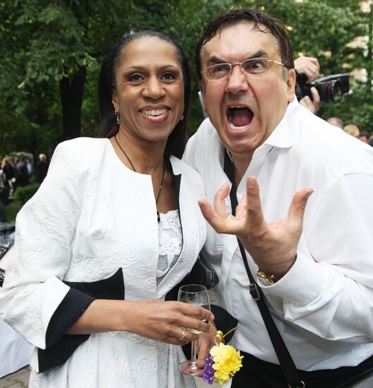 Yelena Khanga and Stanislav Sadalsky