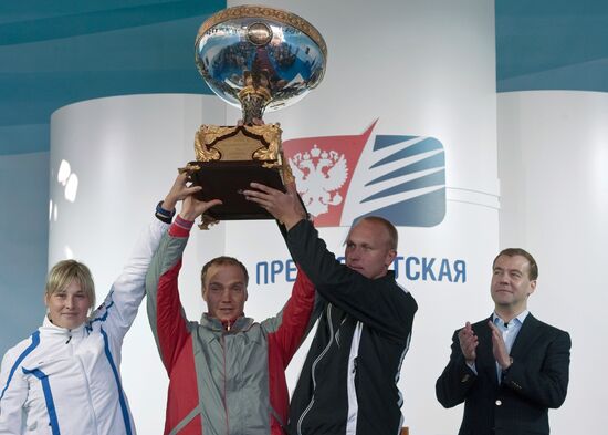 Dmitry Medvedev awards 1st President's Cup Regatta winners