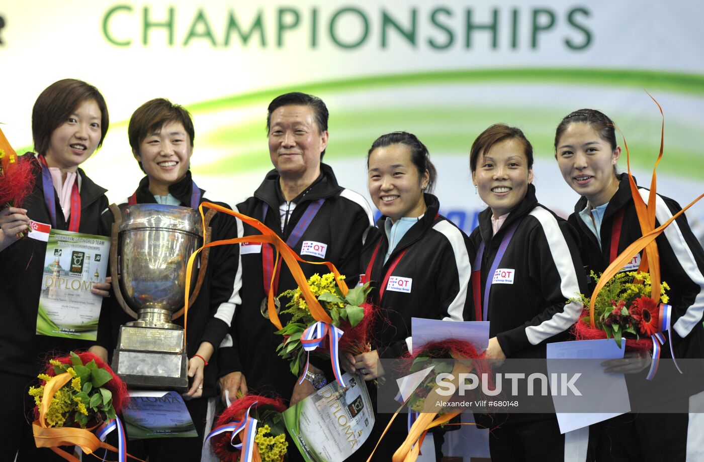Singapore's female team becomes world ping-pong champion