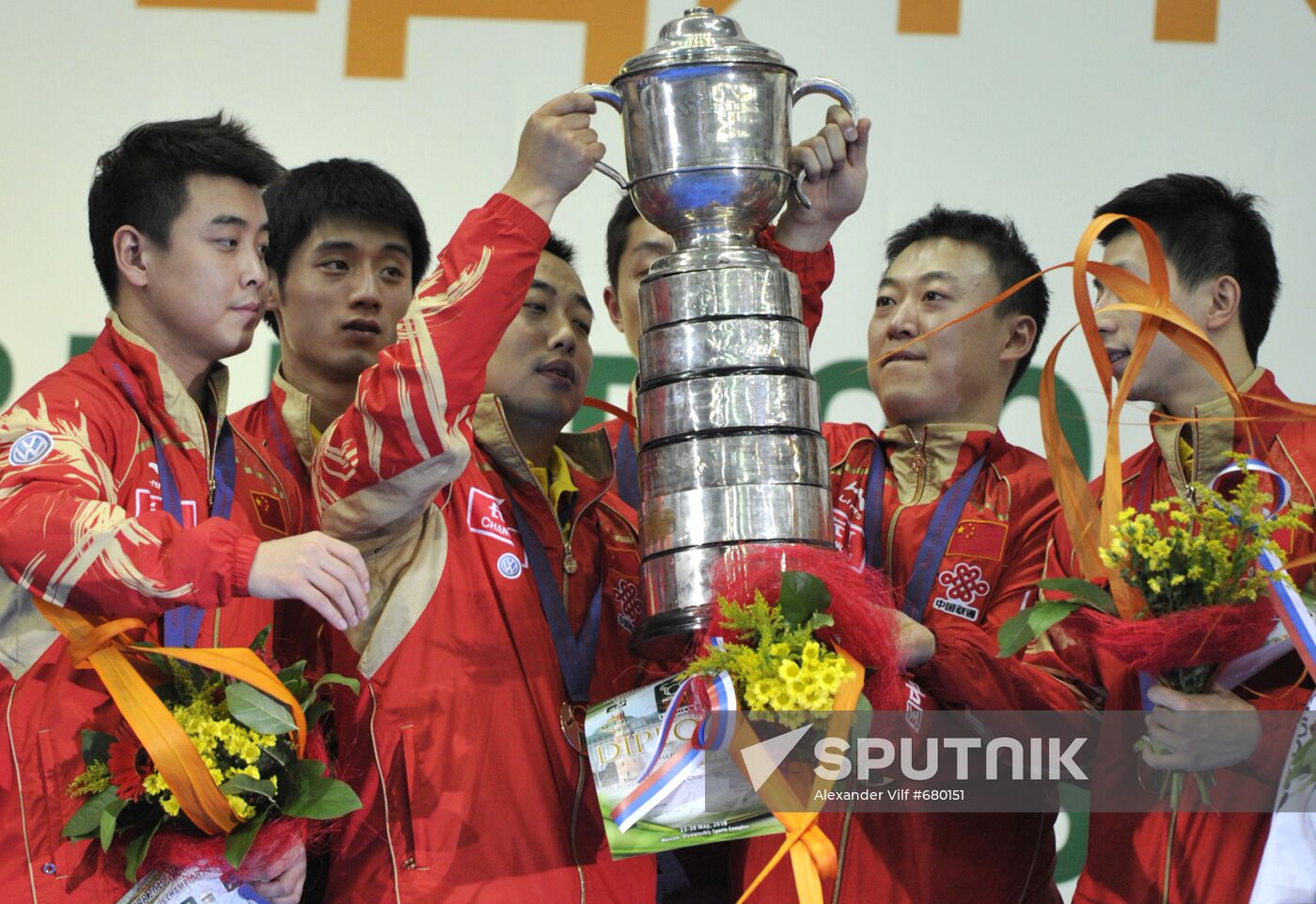Chinese male ping-pong team becomes world champion