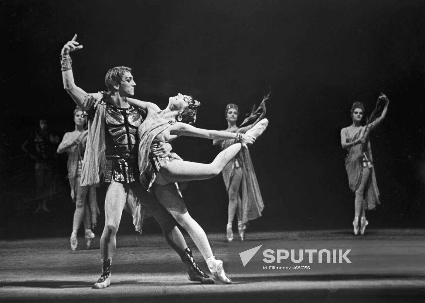 Ballet dancers Svetlana Adyrkhayeva and Maris Liepa