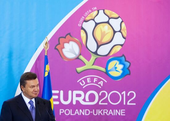 Viktor Yanukovych takes part in international conference