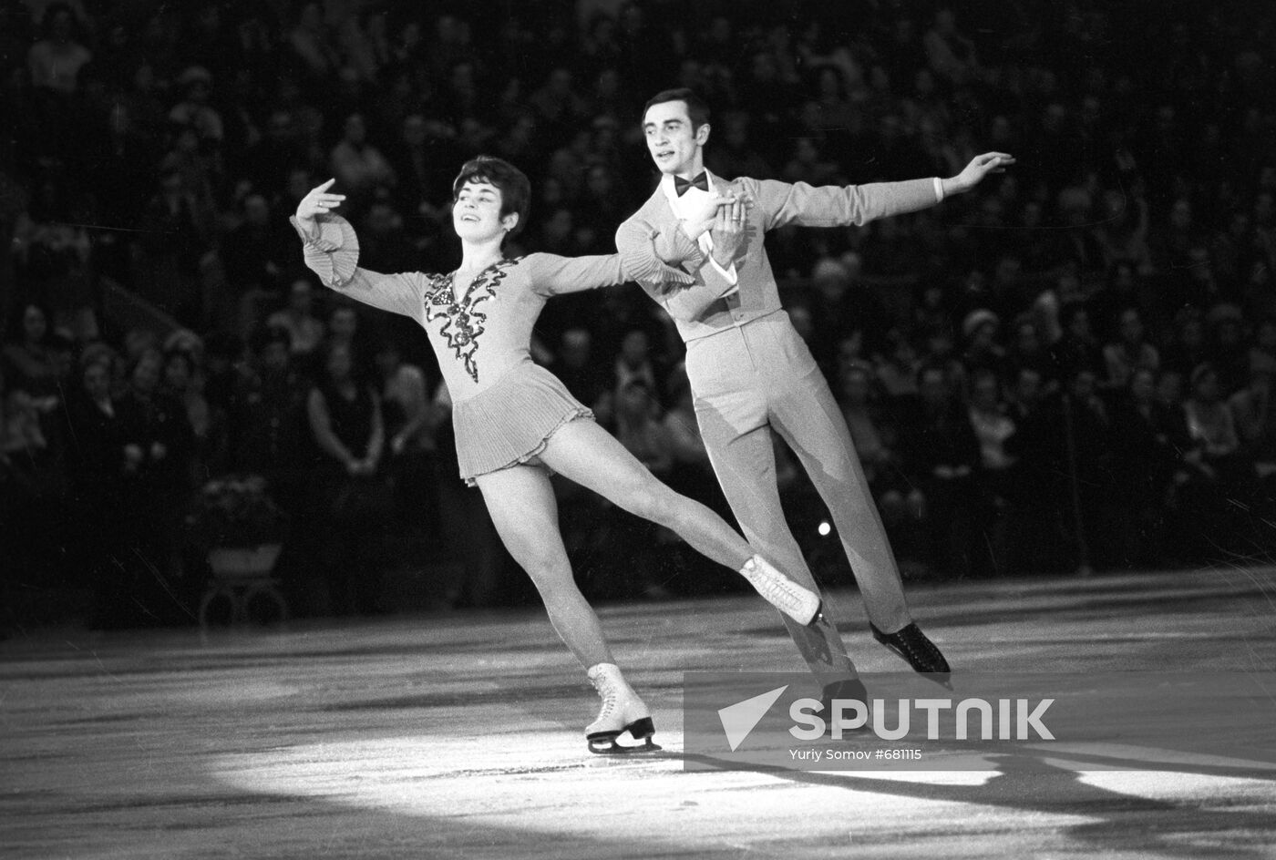 Figure skaters Lyudmila Pakhomova and Alexander Gorshkov
