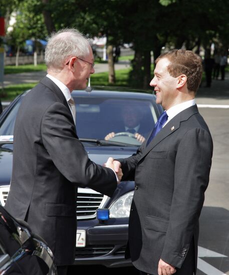 Dmitry Medvedev takes part in Russia-EU summit