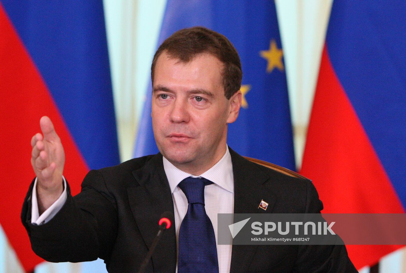 Dmitry Medvedev takes part in Russia-EU summit