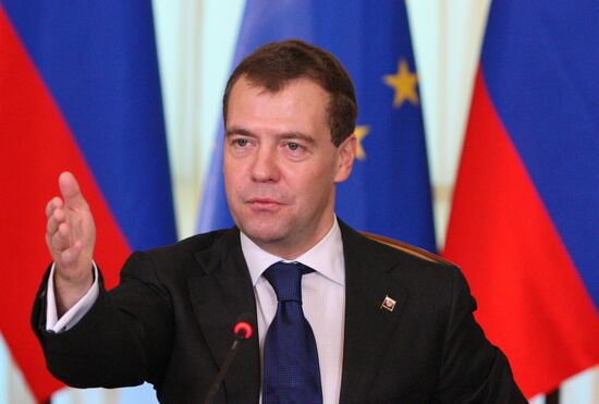 Dmitry Medvedev takes part in Russia-EU summit
