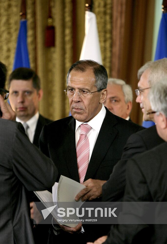 Dmitry Medvedev takes part in Russia-EU summit