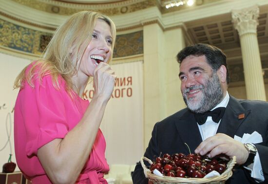Svetlana Bondarchuk and Mikhail Kusnirovich