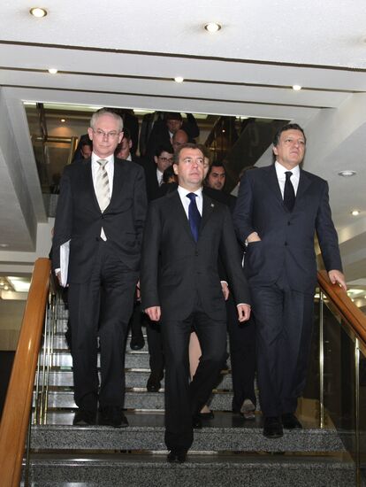 Dmitry Medvedev takes part in Russia-EU summit