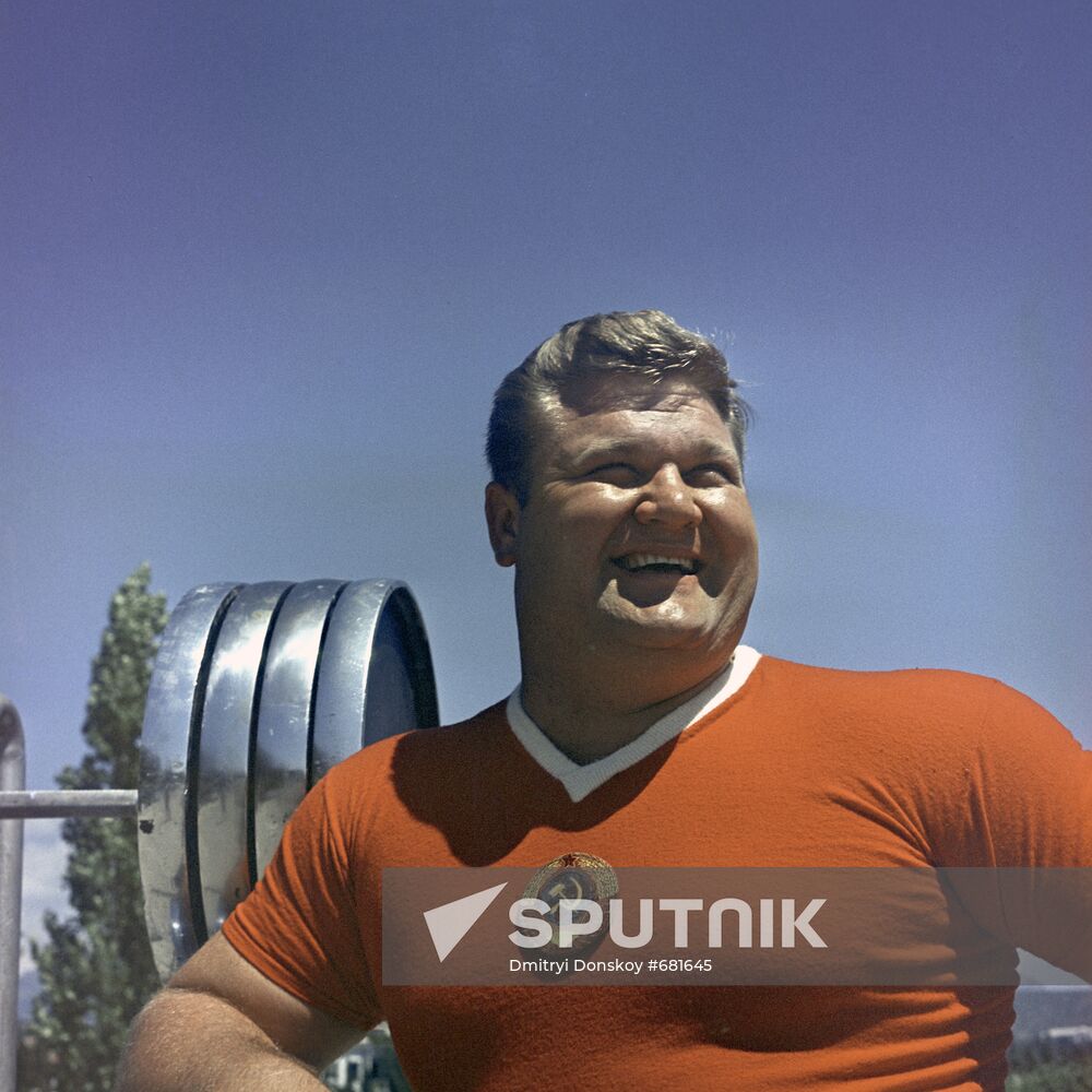 Weightlifter Leonid Zhabotinsky