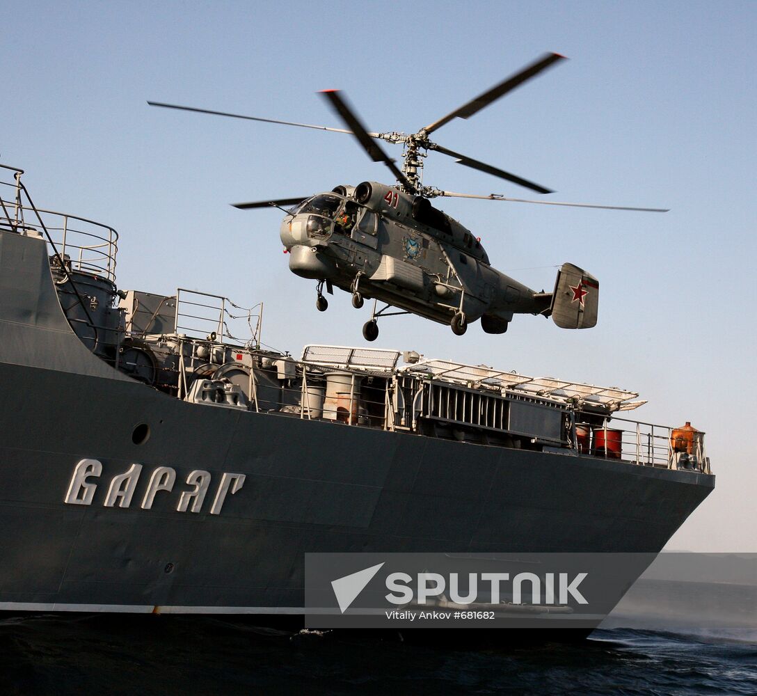Guards' missile cruiser Varyag makes a trial sortie