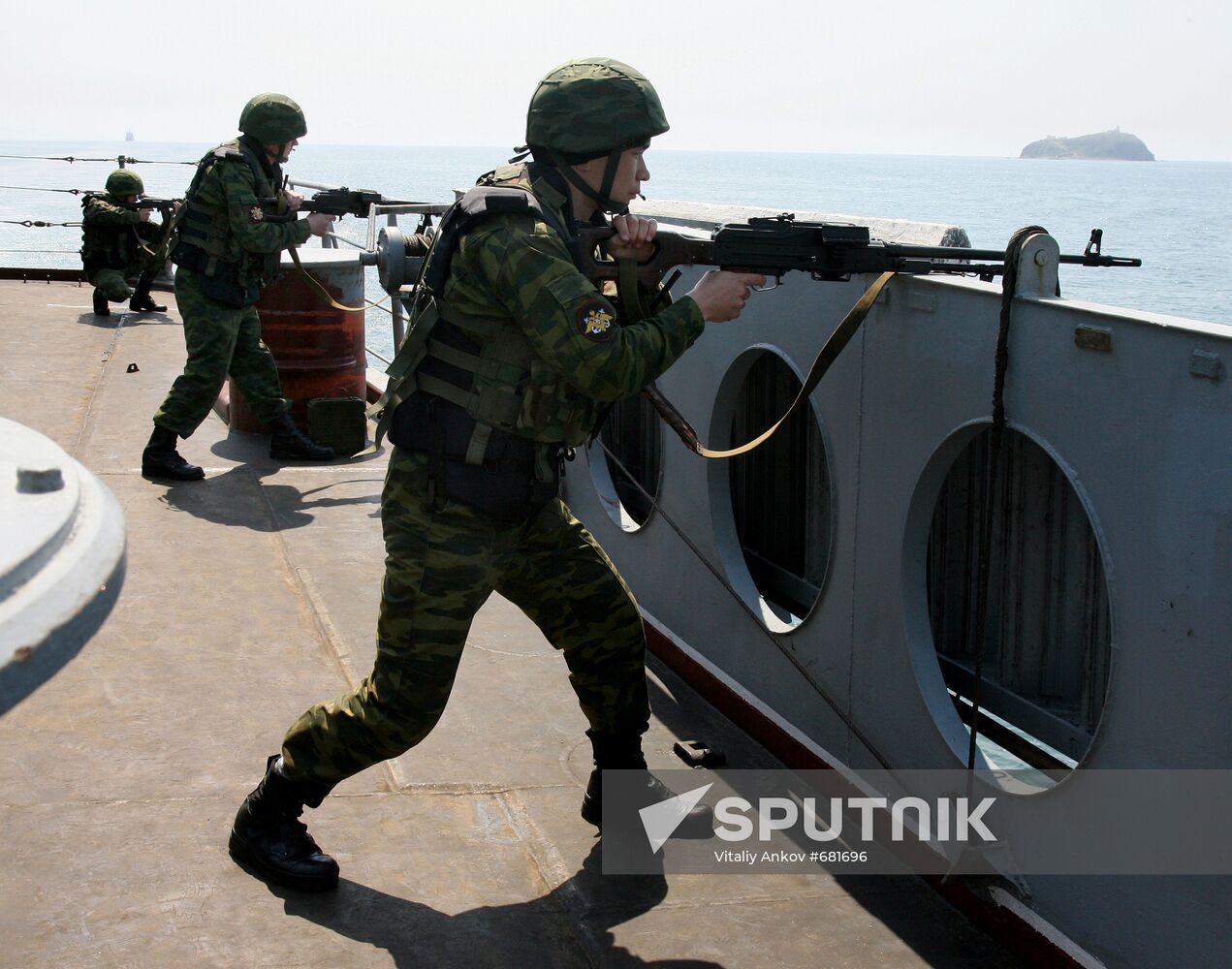 Guards' missile cruiser Varyag makes a trial sortie