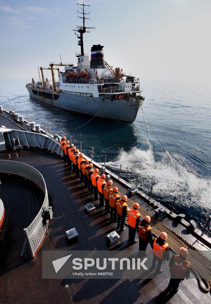 Guards' missile cruiser Varyag makes a trial sortie