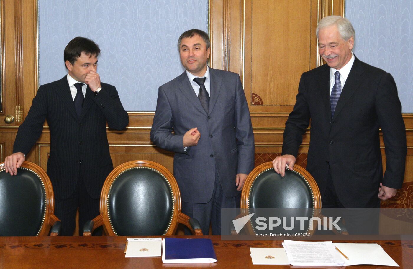 Vladimir Putin meets with leadership of United Russia