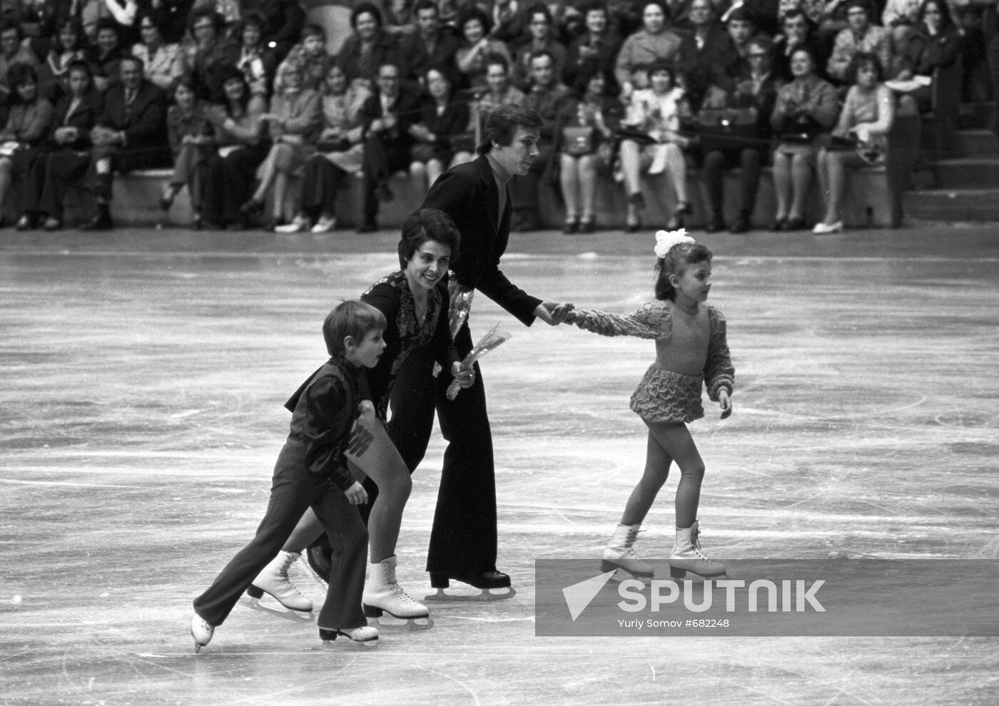 Figure-skaters Irina Rodnina and Alexander Zaitsev