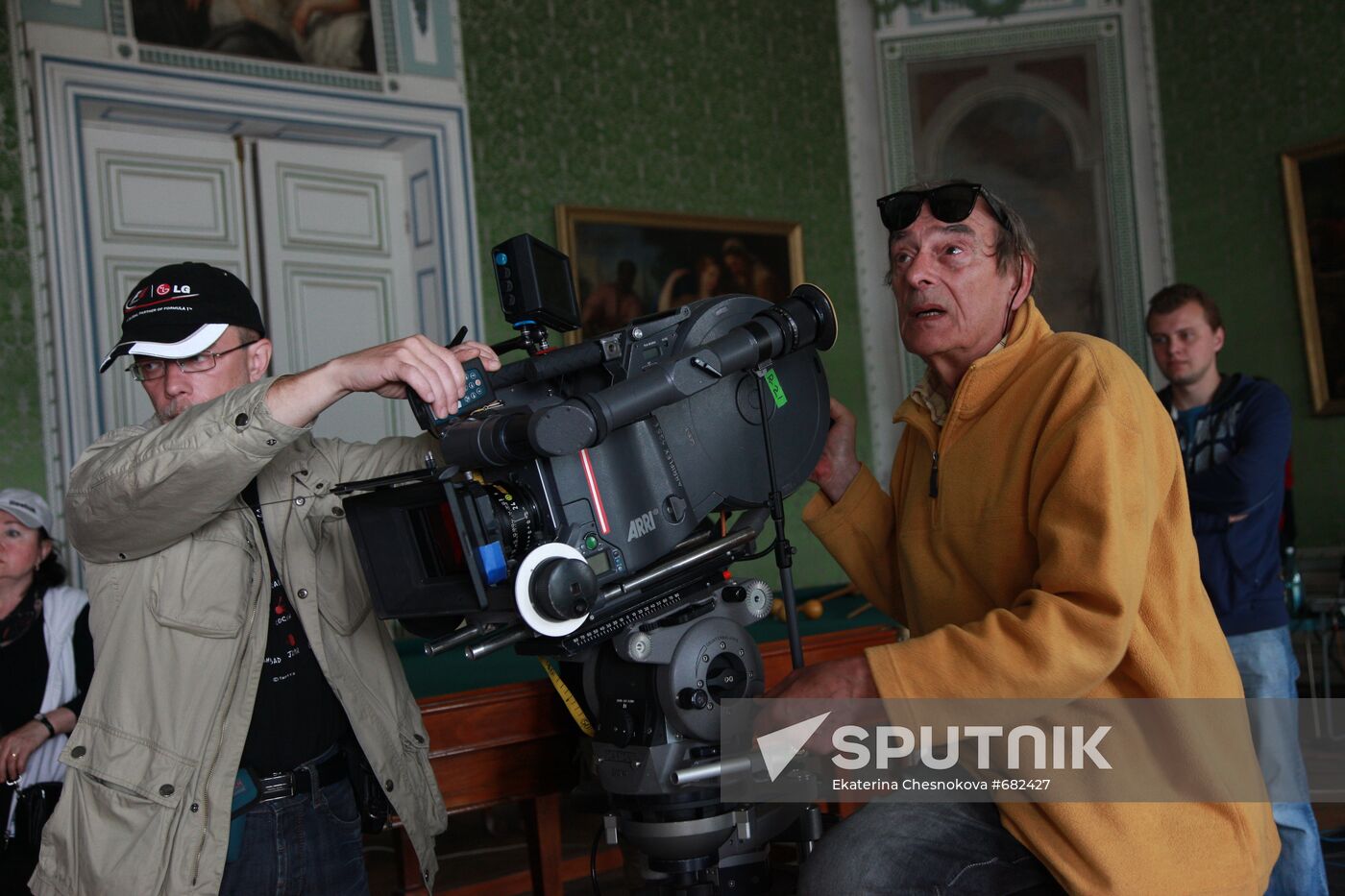 Shooting of "Mysteries of the Palace Revolutions"