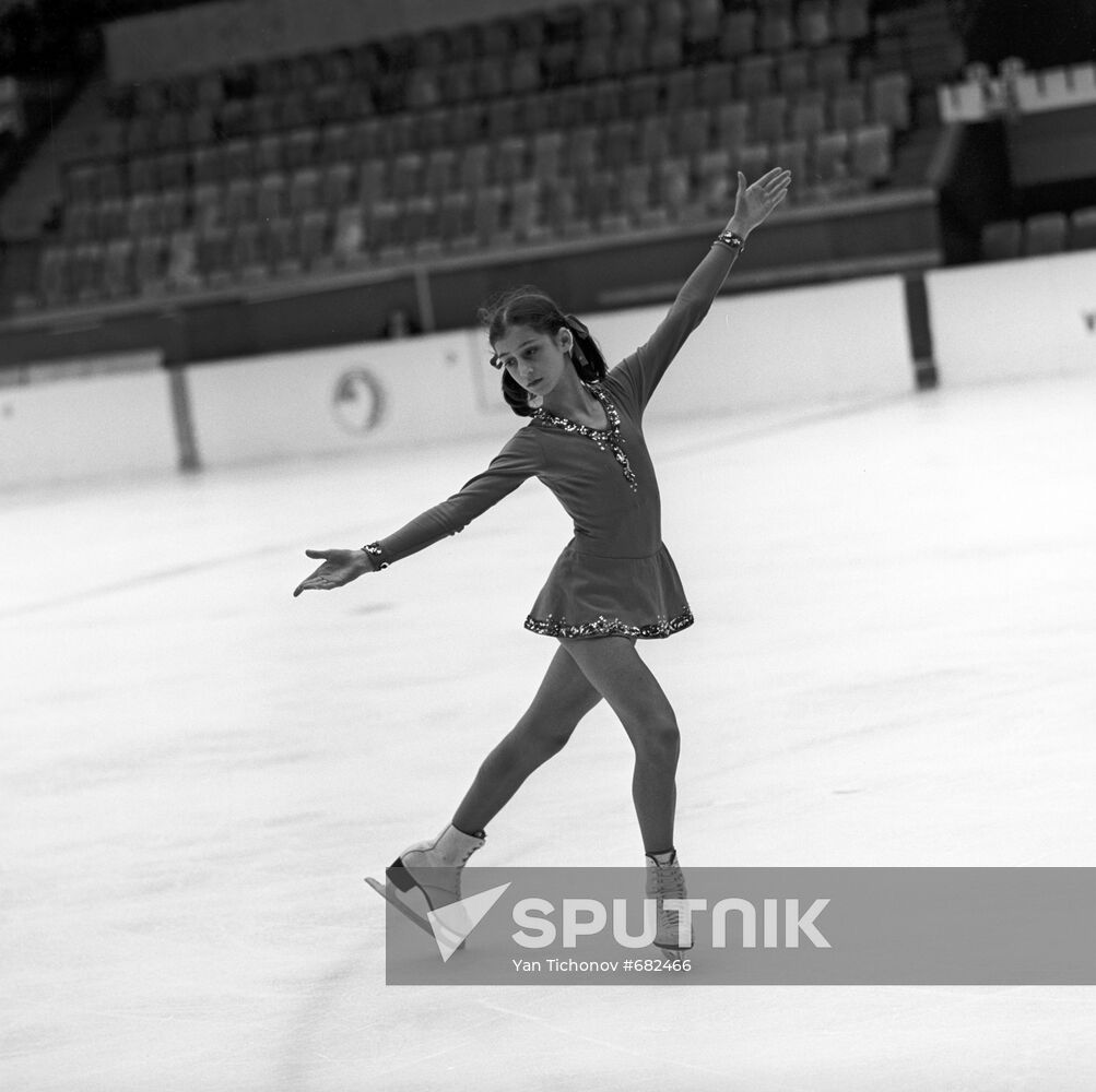 Figure skater Yelena Vodorezova