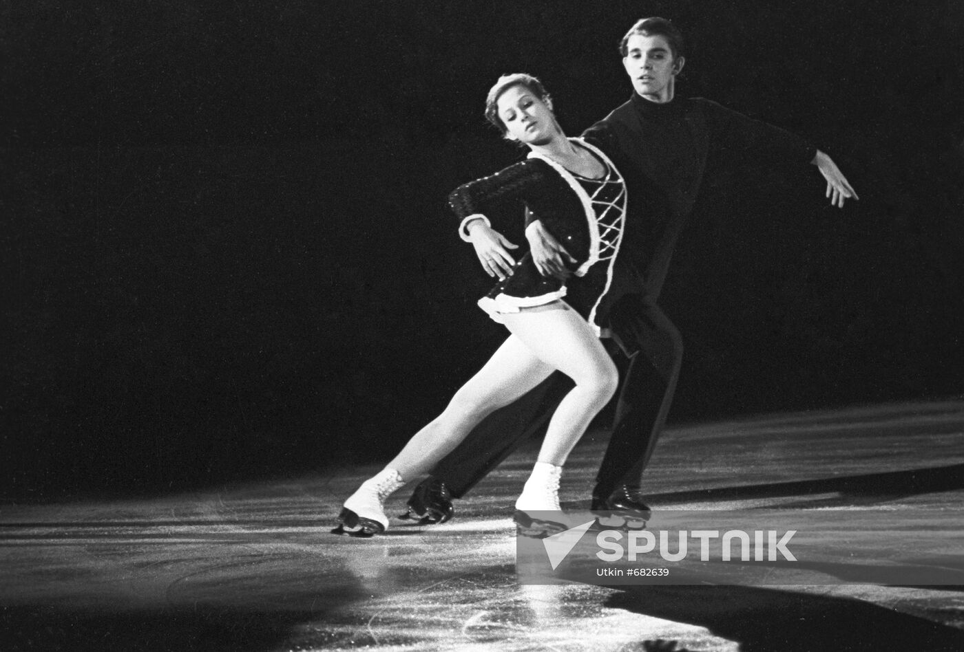 Figure skaters Irina Moiseeva and Andrei Minenkov