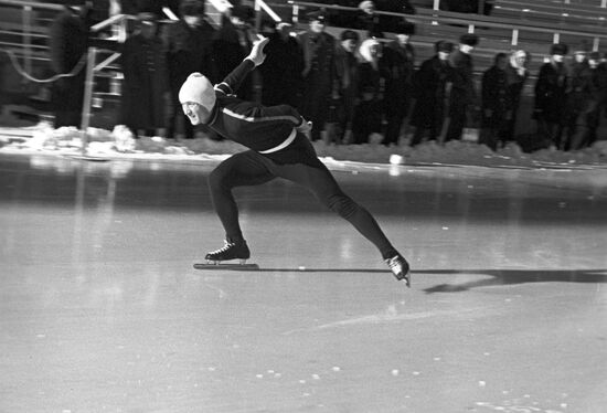 Speed skater Alexander Vladimirov