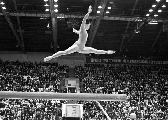Gymnast Hasichuti Kayoko