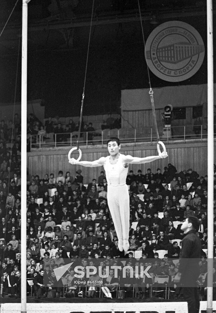 Japanese gymnast Eyzo Kenmotsu