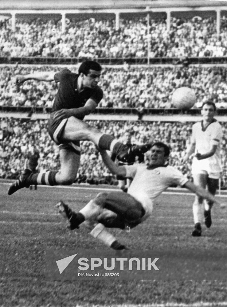 Soviet football player, defender Murtaz Khurtsilava